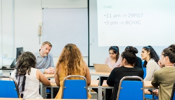 诺丁汉马来西亚分校教学语言是什么？英语水平要求高吗？